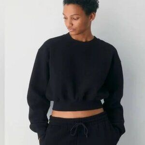 Aritzia TNA Sweatfleece Black Cropped Sweatshirt